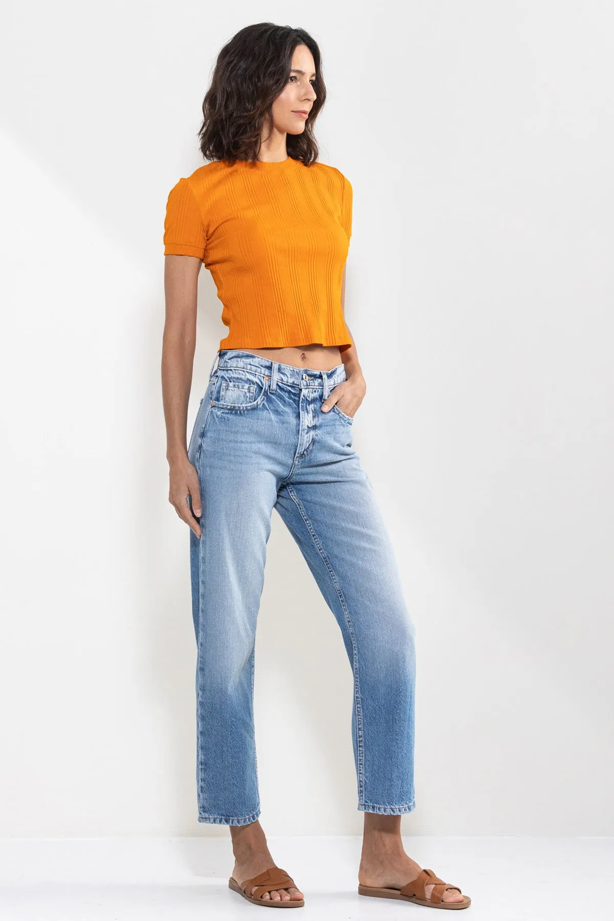 HIGH RISE STRAIGHT JEANS IN VINTAGE LIGHT WASH / SP-P12063