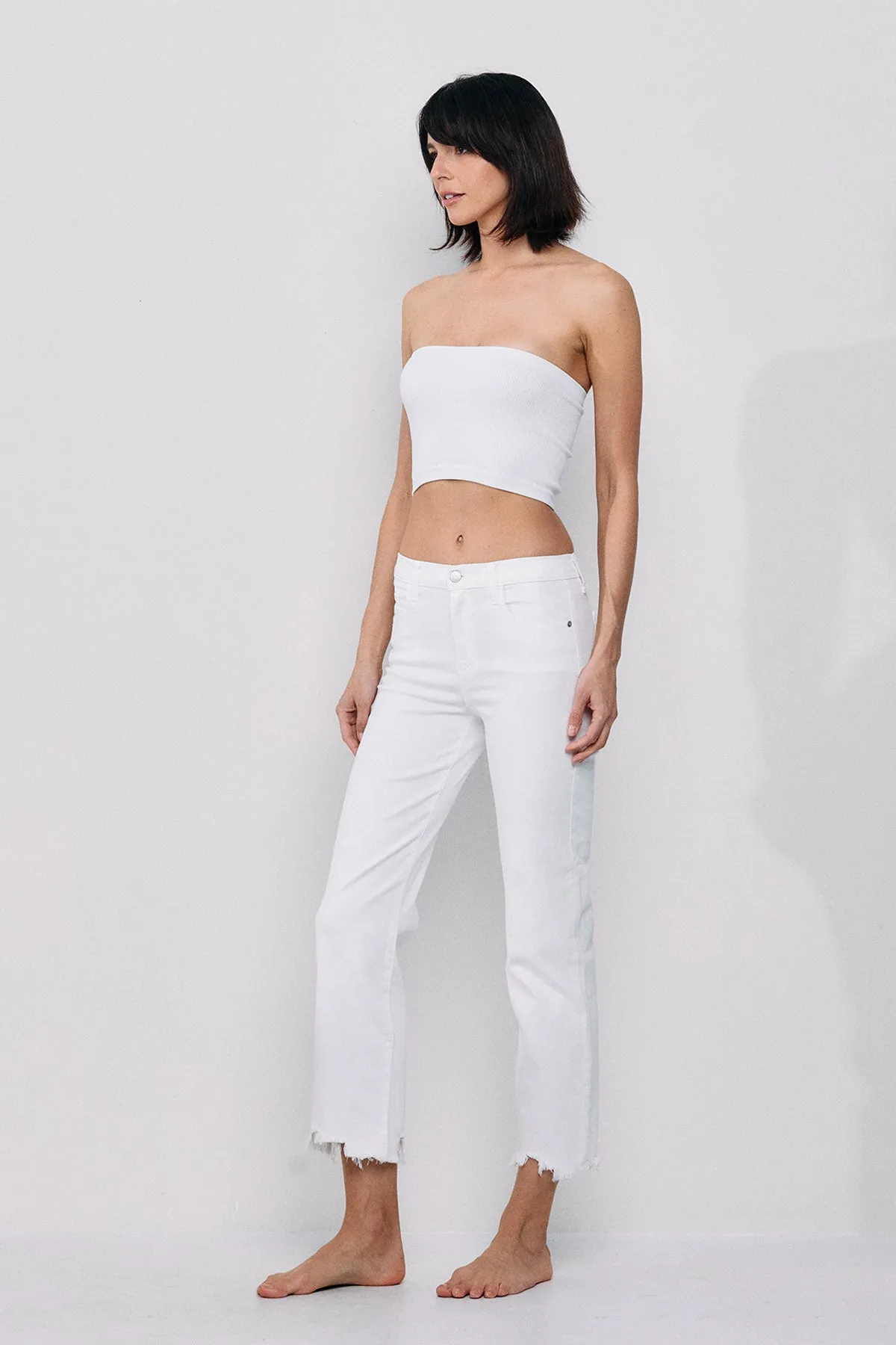 MID RISE KICK FLARE JEANS WITH FRAYED HEM IN WHITE  / SP-P10626WT